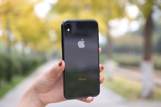 iPhone X掉漆嚴(yán)重到?jīng)]法直視，但更令人心寒的是蘋果的回應(yīng)！